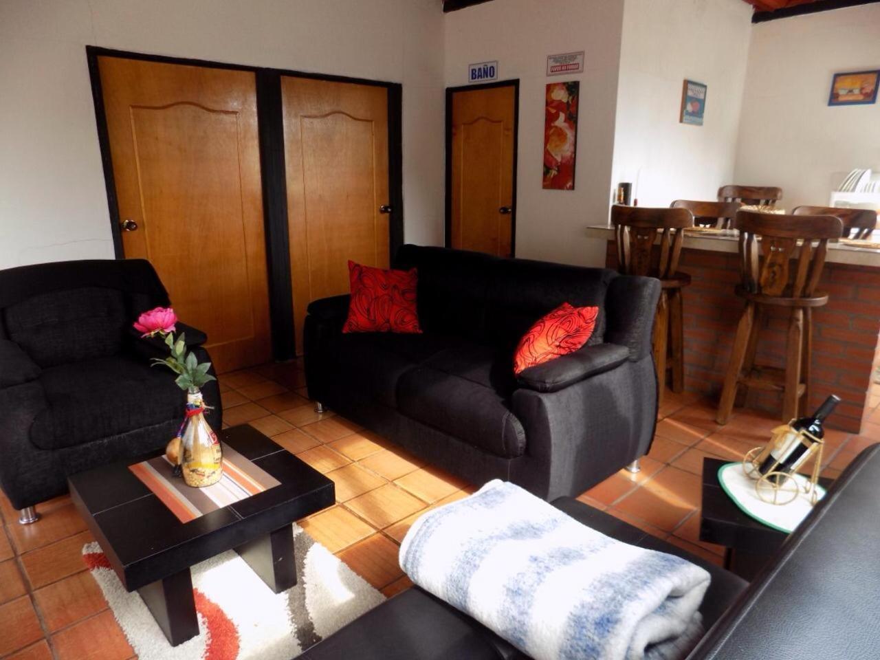 Cabanas Refugio Del Cerro أكيتانيا المظهر الخارجي الصورة