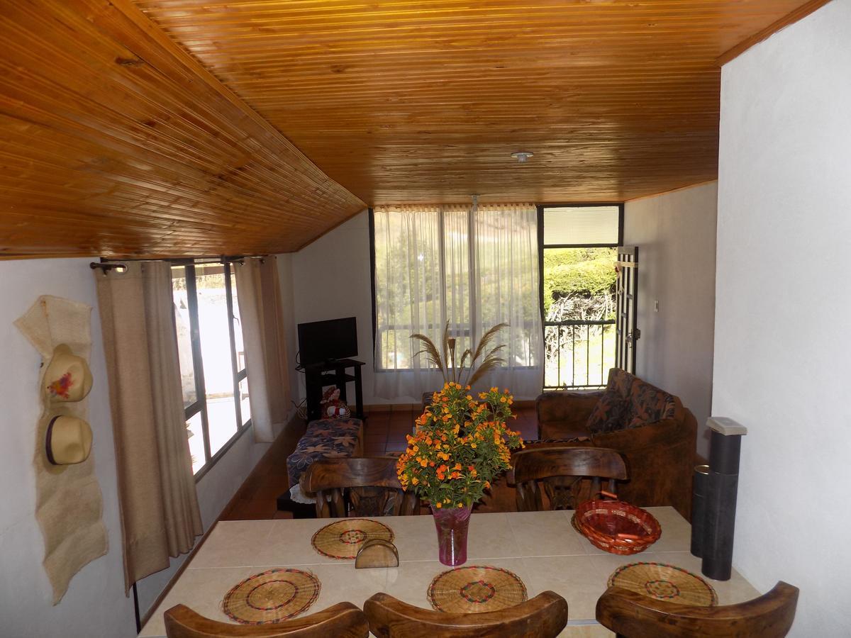 Cabanas Refugio Del Cerro أكيتانيا المظهر الخارجي الصورة